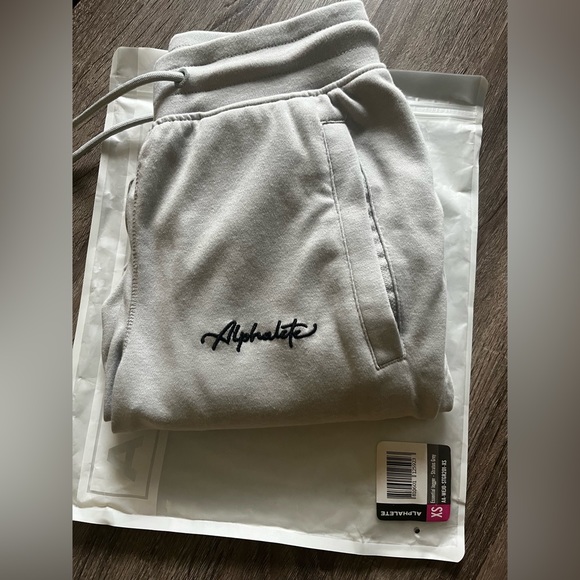 Brand new alphalete joggers - Picture 1 of 2